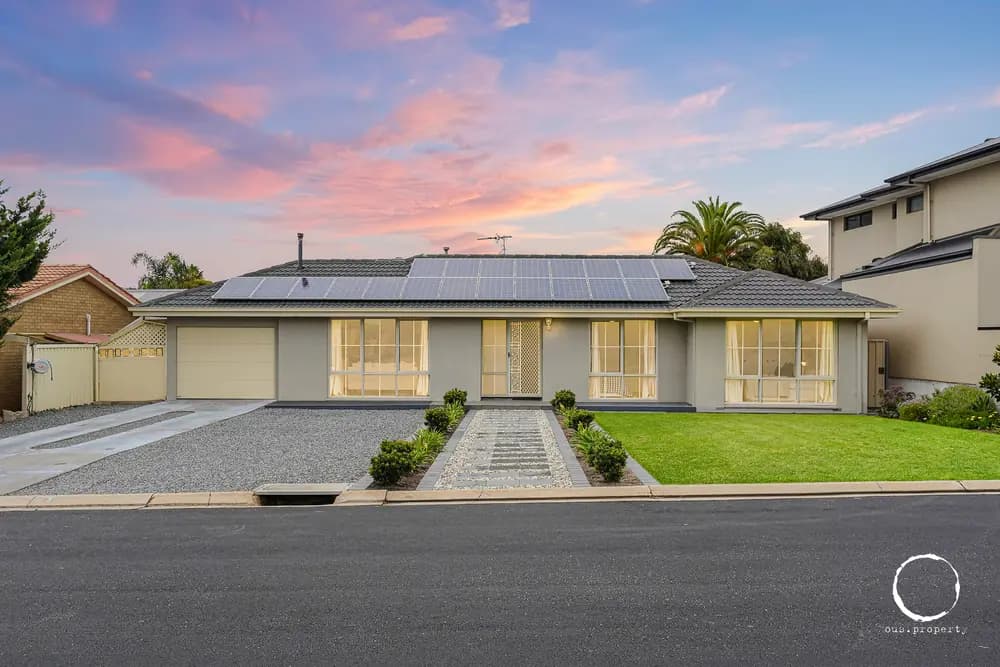 3 Keating Court, West Lakes Shore, SA 5020 - photo 1