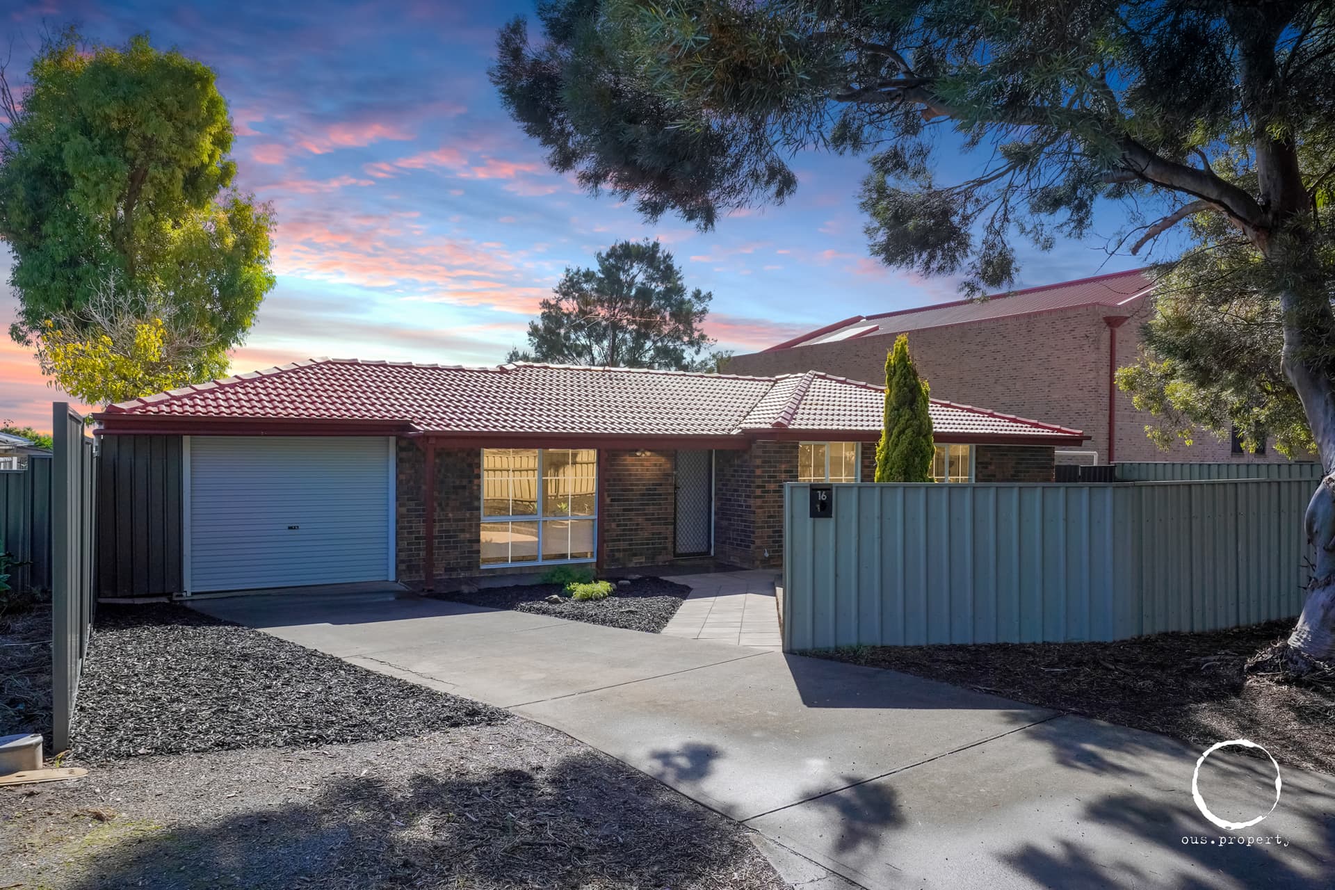 16 Zwerner Drive, Hallett Cove, SA 5158 - photo 1